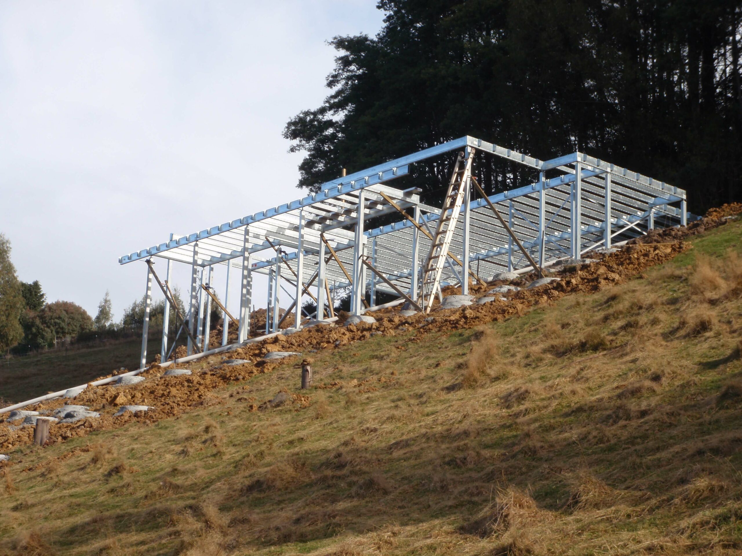 Boxspan steel floor frame and Ezipier stumps on a steeply sloping site